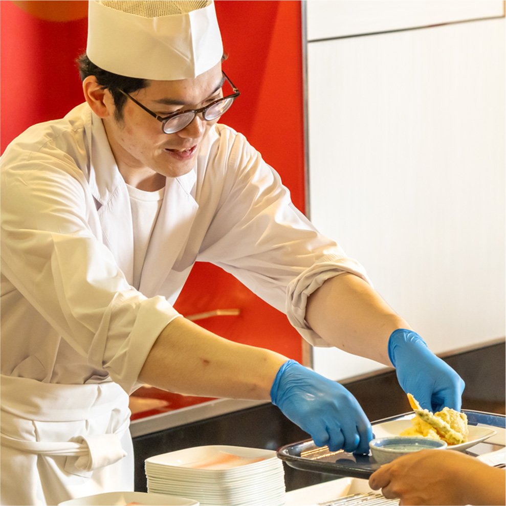 거대 레스토랑 ‘마르스코이’