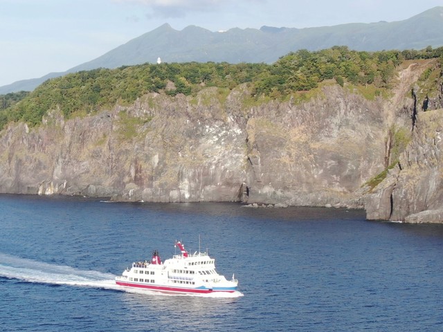 시레토코 관광선 “오로라” 시레토코미사키 코스 승선권부 플랜【1박 2식】
