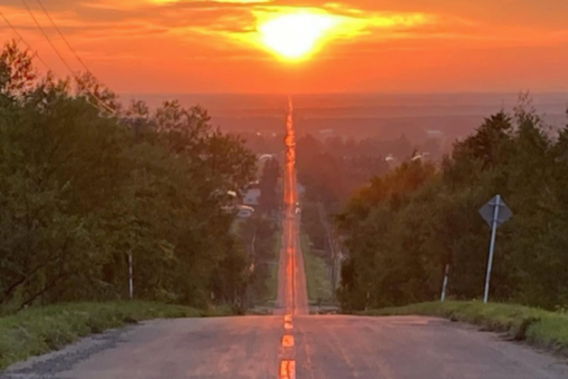 하늘로 이어지는 길 석양